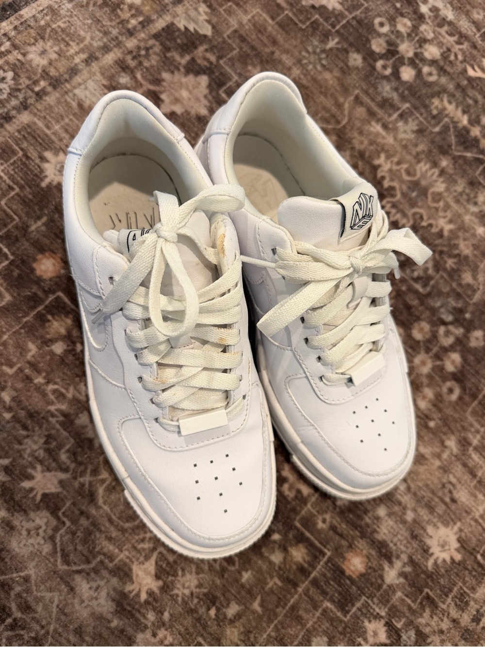 White Women's Leather Sneakers - Classic Low-Top Style - Picture 3 of 16